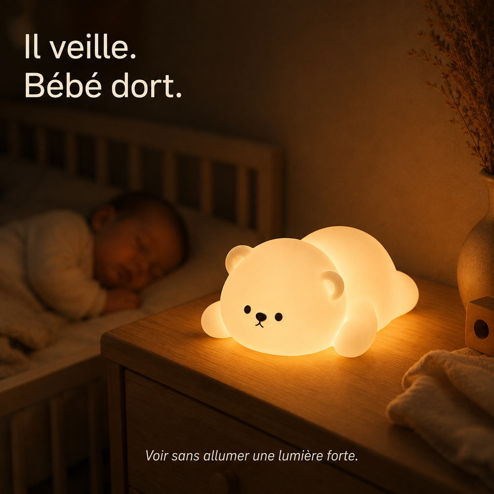 Veilleuse ourson en silicone blanc allumée, lumière douce pour la nuit