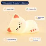 Veilleuse chat allongé blanc: lumière douce, télécommande incluse, 7 couleurs RGB.