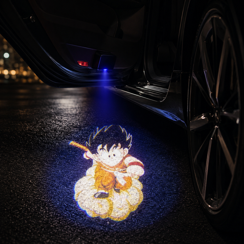 Hologramme de Porte LED Voiture Sans Fil — Édition Capsule Corp (Dragon Ball Z)