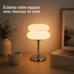 Lampe de table LED en forme de nuage blanche, pied chromé et base ronde